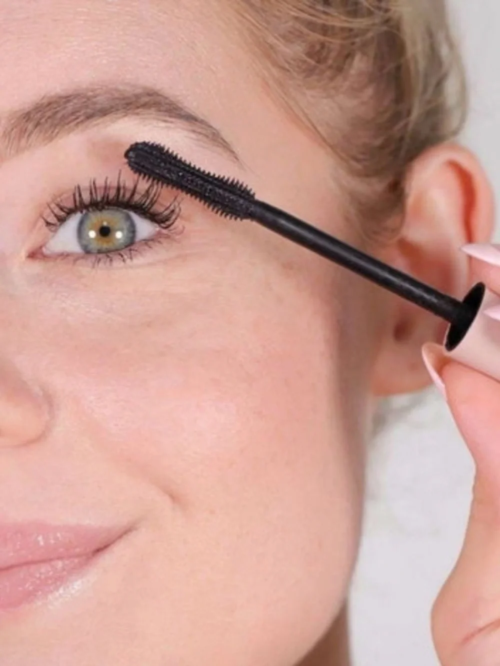 Wander Beauty Upgraded Lashes Treatment Mascara in Jet Black, New in the Box!